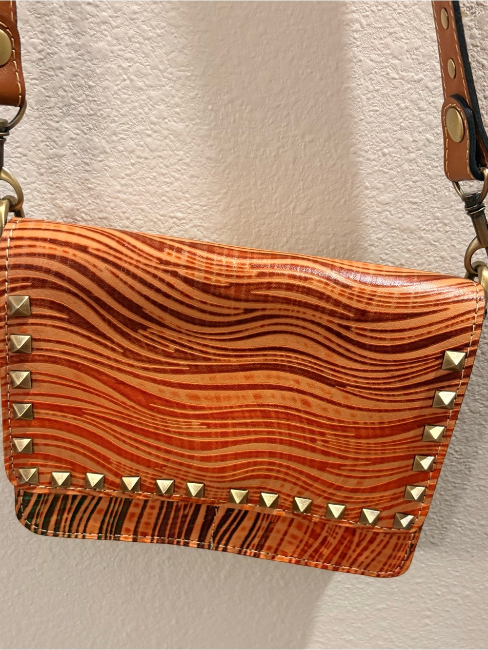 Patricia Nash Orange Wave-Pattern Crossbody with Gold Studs Perfect Condition